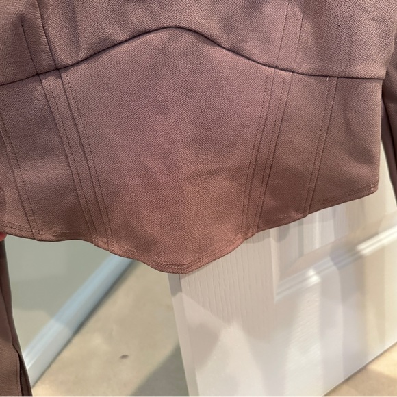 Elegant Brown Women's Top - Picture 5 of 6